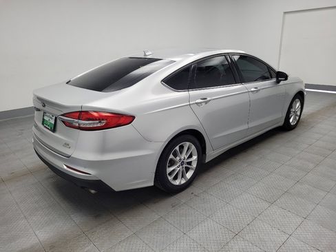 Used 2019 Ford Fusion SE image 9