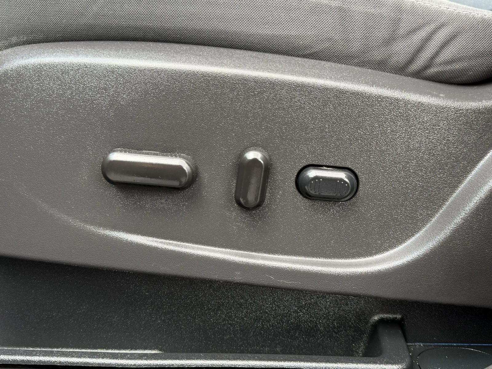 Used 2018 Ford Escape SE AWD/4WD image 13
