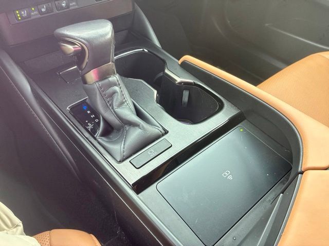 Used 2024 Lexus ES 350 w/ Premium Package FWD image 39