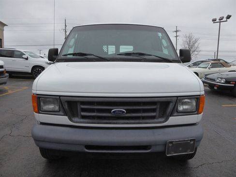 Used 2006 Ford E-250 and Econoline 250 image 2
