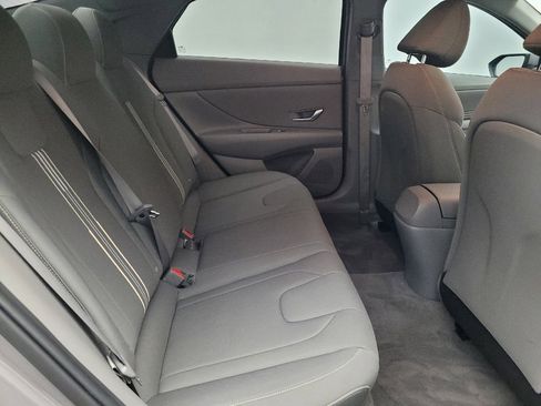 Used 2023 Hyundai Elantra SEL w/ Convenience Package FWD image 19