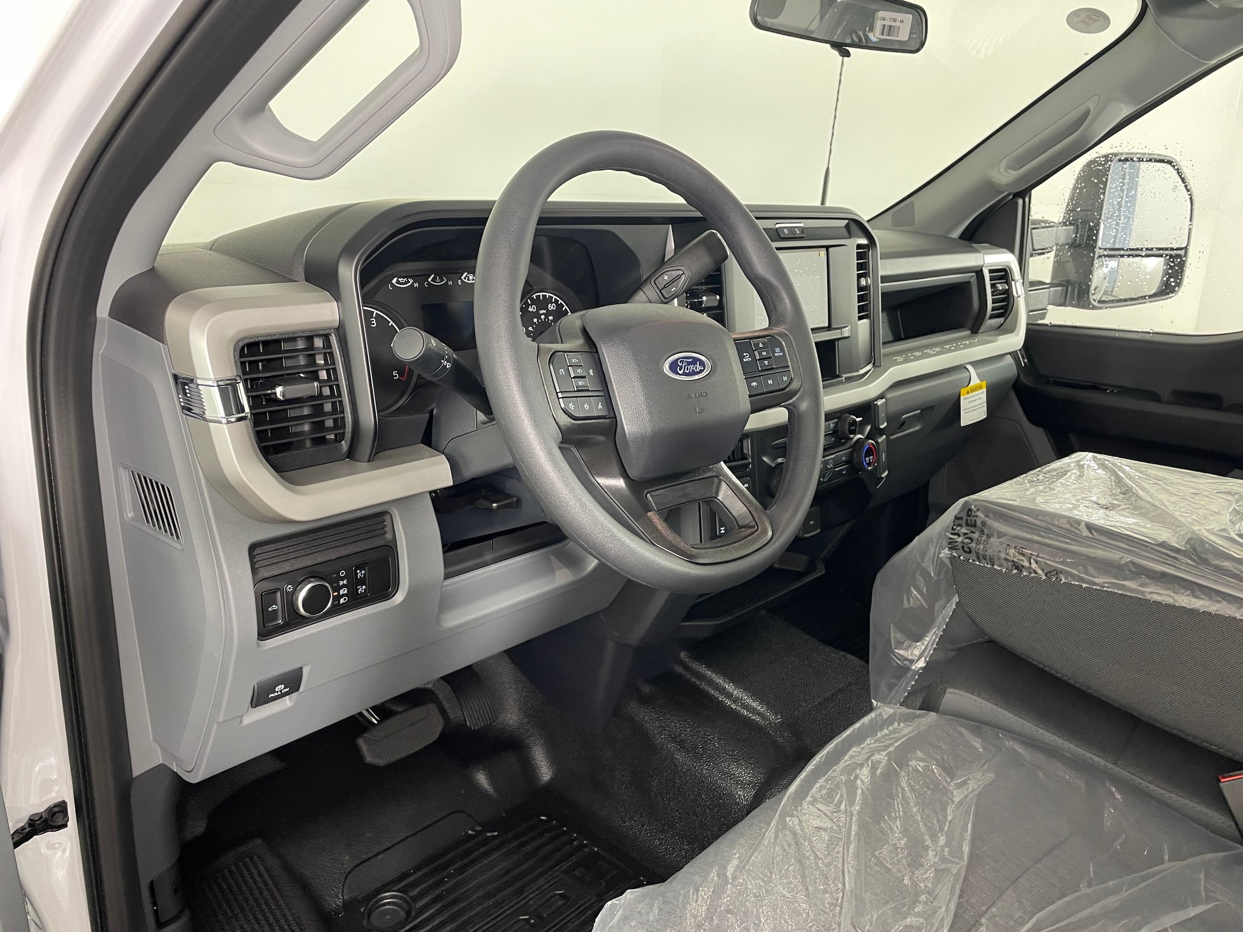 New 2026 Ford F250 XL w/ XL Off-Road Package AWD/4WD image 3