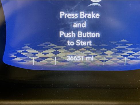 Used 2021 Jeep Wrangler Sahara image 19