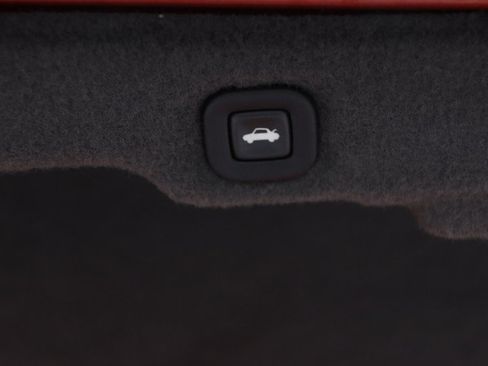 Used 2005 Cadillac XLR RWD image 34