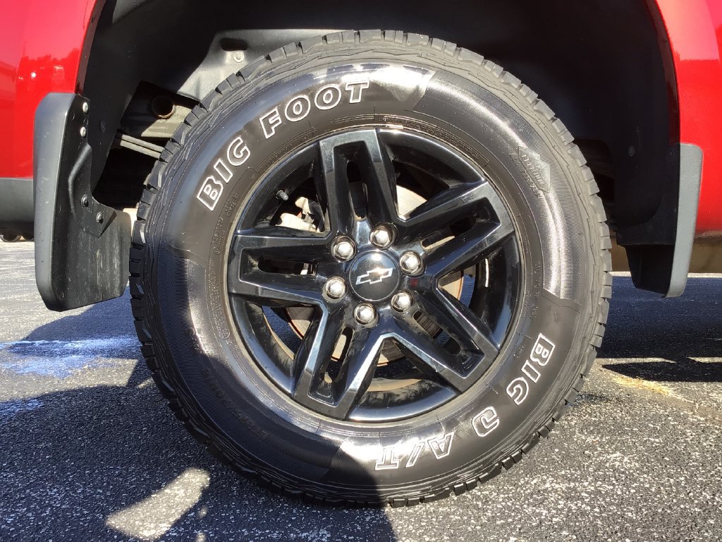 Used 2021 Chevrolet Silverado 1500 LT Trail Boss w/ Convenience Package II AWD/4WD image 17