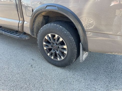 Used 2021 Nissan Titan PRO-4X w/ Off Road Protection Package image 4