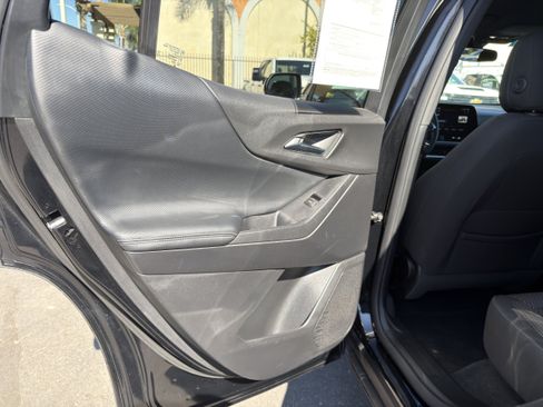 Used 2026 Chevrolet Equinox LT FWD image 18