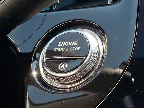 Used 2025 Mercedes-Benz E 350 4MATIC Sedan image 23