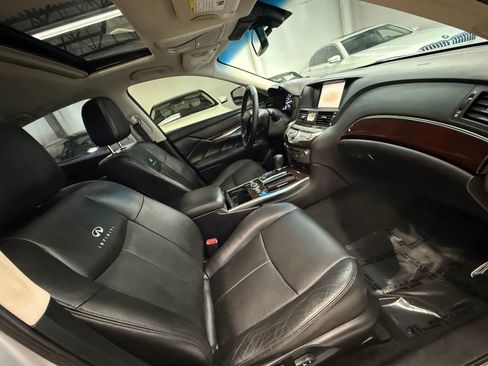Used 2012 INFINITI M37 w/ Premium Pkg image 22
