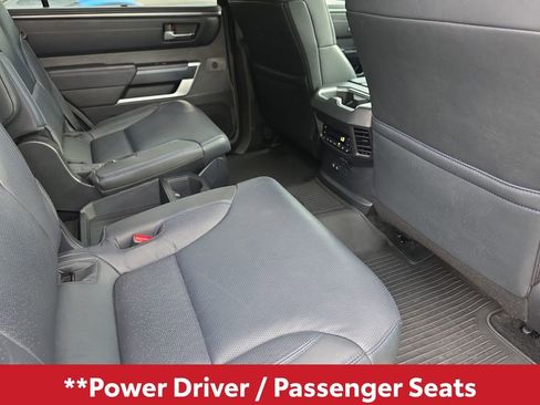 Used 2025 Toyota Sequoia Platinum AWD/4WD image 17