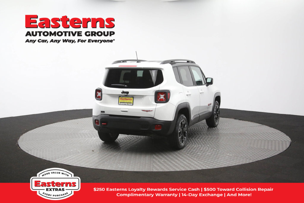 Used 2023 Jeep Renegade Trailhawk AWD/4WD image 41
