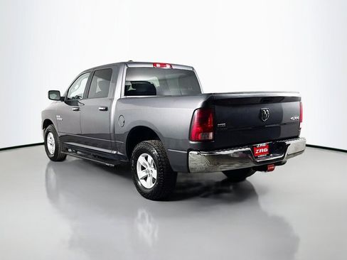 Used 2018 RAM 1500 Classic SLT AWD/4WD image 3