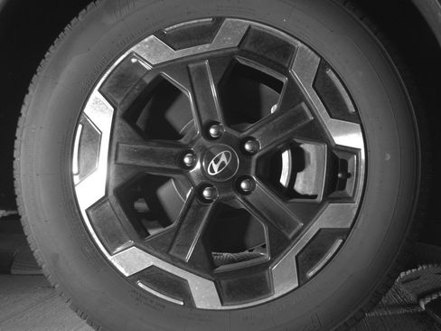 Used 2025 Hyundai Santa Fe SEL image 13