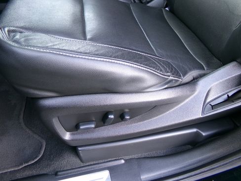 Used 2020 GMC Yukon SLT image 17