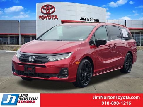 Used 2025 Honda Odyssey Sport-L image 3