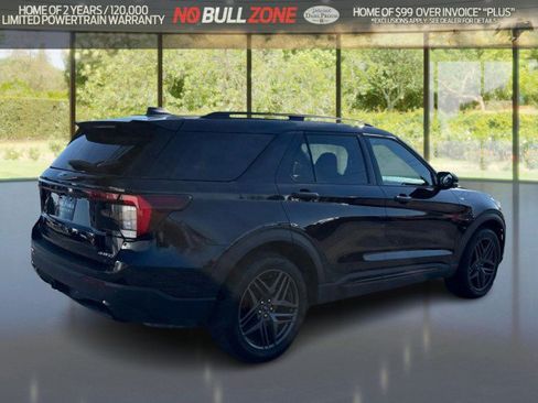 Certified 2025 Ford Explorer ST-Line w/ ST-Line Street Pack AWD/4WD image 5