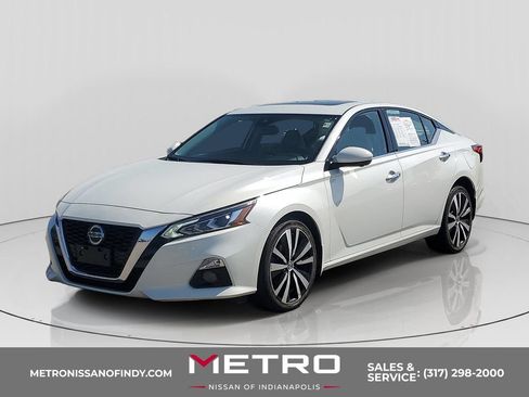 Used 2021 Nissan Altima 2.5 Platinum AWD/4WD image 1