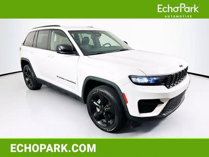 Used 2023 Jeep Grand Cherokee Altitude