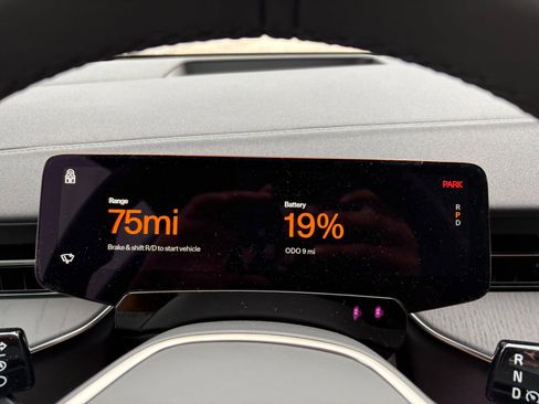 New 2025 Polestar Polestar 3 image 19