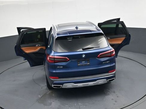 Used 2019 BMW X5 xDrive50i w/ Premium Package 2 image 40