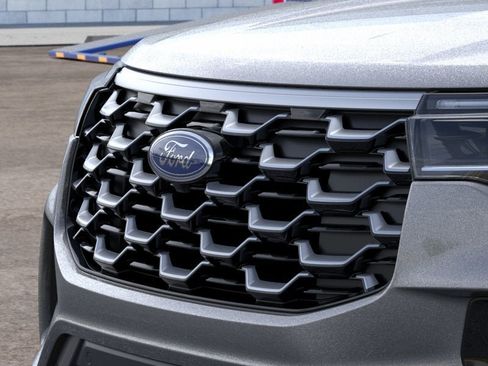 New 2026 Ford Explorer Platinum AWD/4WD image 17