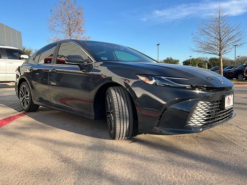 New 2026 Toyota Camry XLE image 4