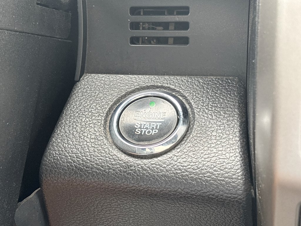 Used 2020 Ford F150 Lariat w/ Equipment Group 502A Luxury AWD/4WD image 37