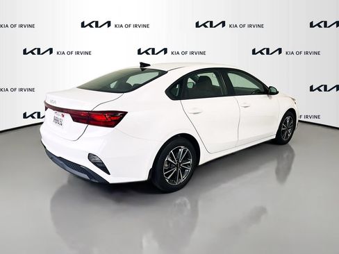Certified 2023 Kia Forte LXS w/ LXS Technology Package FWD image 11