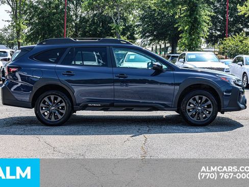 Used 2025 Subaru Outback Onyx Edition AWD/4WD image 10