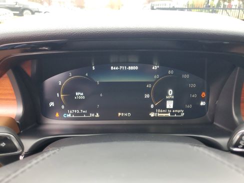 Certified 2024 Lincoln Aviator Reserve w/ Equipment Group 201A image 15