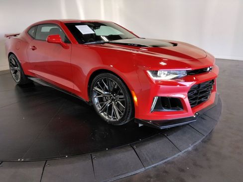 Used 2023 Chevrolet Camaro ZL1 image 4