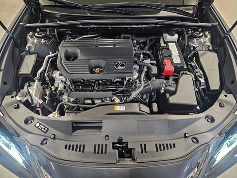 Used 2023 Lexus ES 250 w/ Premium Package image 9