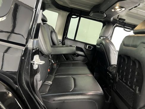 Certified 2022 Jeep Wrangler Unlimited Rubicon 4xe w/ Steel Bumper Group image 30