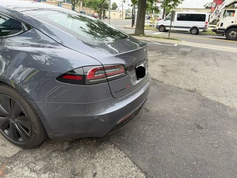 Used 2022 Tesla Model S AWD/4WD image 6