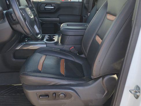 Used 2020 GMC Sierra 1500 AT4 w/ AT4 Premium Package image 6