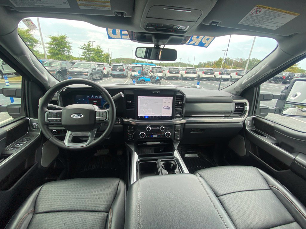 Certified 2025 Ford F250 Lariat w/ Black Appearance Package AWD/4WD image 26