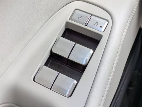 New 2026 Lincoln Navigator L Premier AWD/4WD image 24