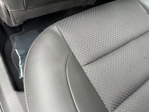 Used 2023 Chevrolet TrailBlazer RS w/ Driver Confidence Package image 13