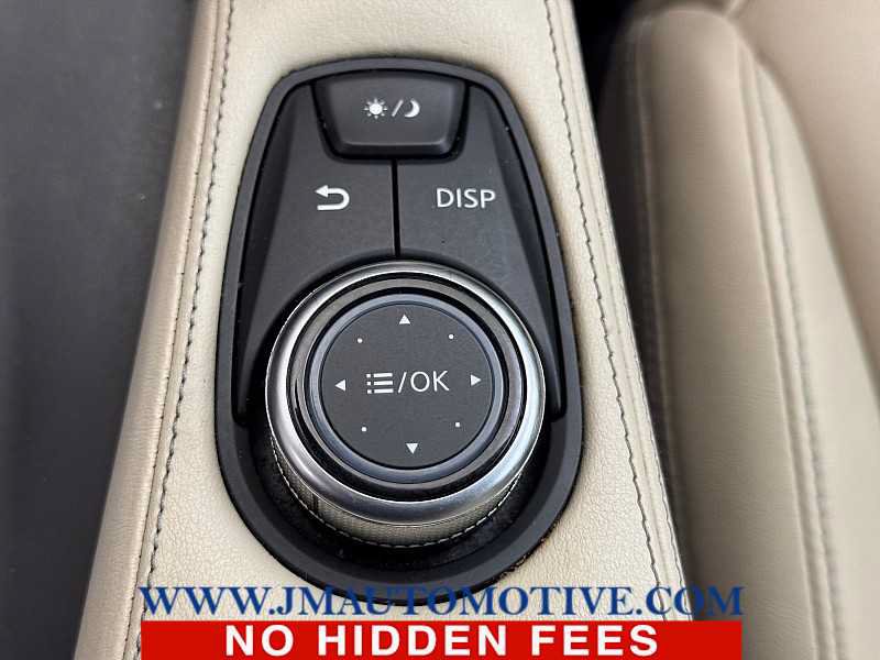 Used 2020 INFINITI QX50 Luxe w/ Cargo Package AWD/4WD image 35