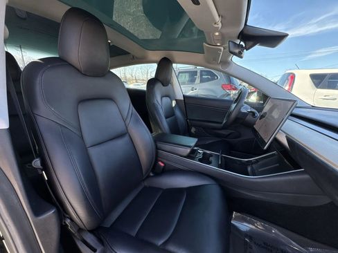 Used 2019 Tesla Model 3 Long Range image 25