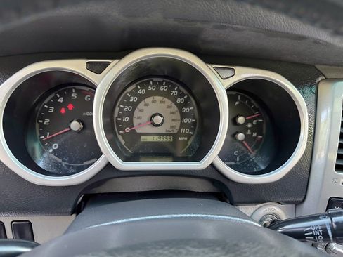 Used 2003 Toyota 4Runner SR5 AWD/4WD image 19