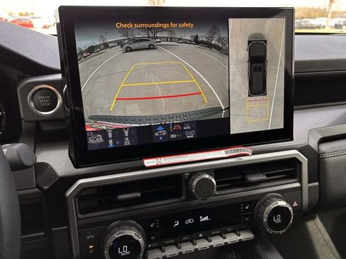 Certified 2025 Toyota 4Runner Limited image 18