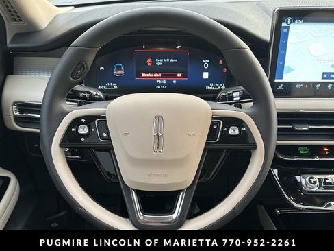 New 2026 Lincoln Corsair Premiere FWD image 24