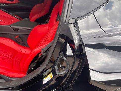 Used 2025 Chevrolet Corvette Z06 w/ Z07 Performance Package RWD image 15