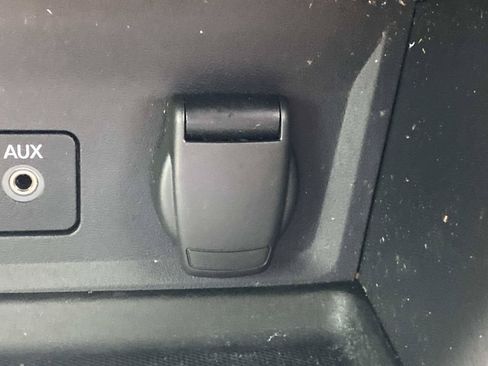 Used 2025 Nissan Sentra SV w/ All-Weather Package FWD image 29
