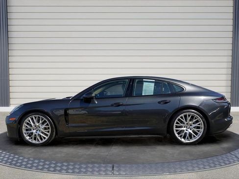 Used 2021 Porsche Panamera w/ Premium Package image 4