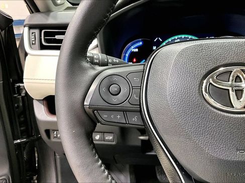 Used 2021 Toyota RAV4 Limited AWD/4WD image 11
