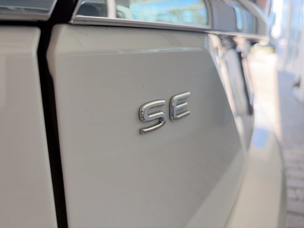 Certified 2024 Volkswagen Atlas SE w/ Panoramic Sunroof Package FWD image 46