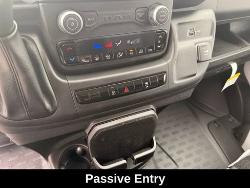 New 2026 RAM ProMaster 3500 w/ Premium Convenience Group FWD image 17