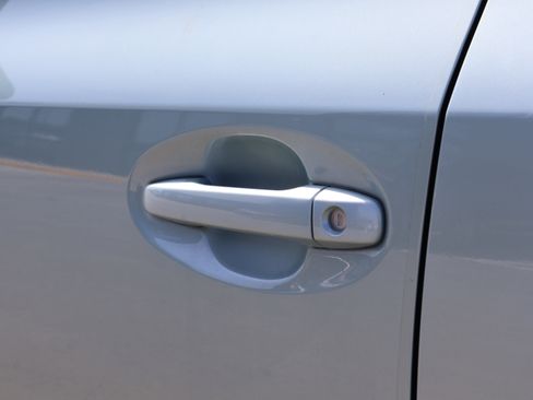 Used 2015 Toyota Prius V Three image 35